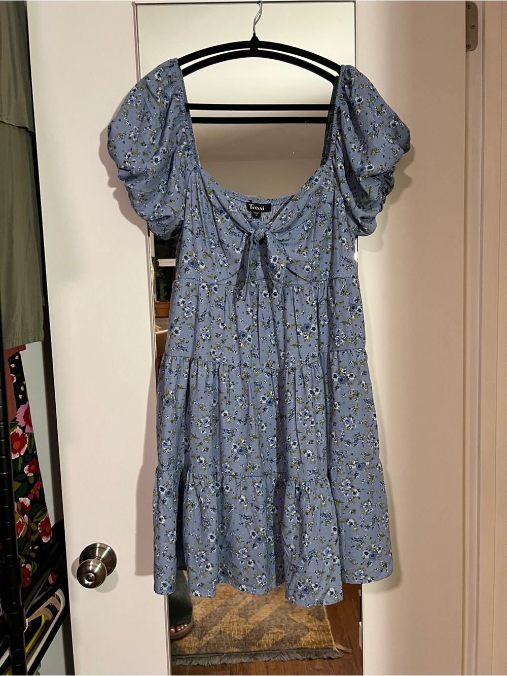 Trixxi Blue Floral Smocked Puff Sleeve Tiered Dress M